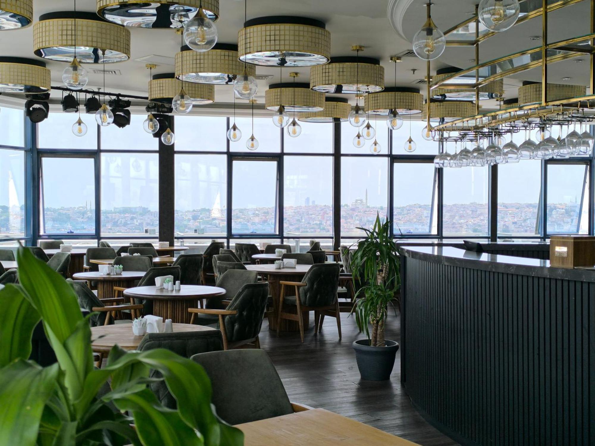 Euro Plaza Hotel - Taksim Pera Istanbul Bagian luar foto
